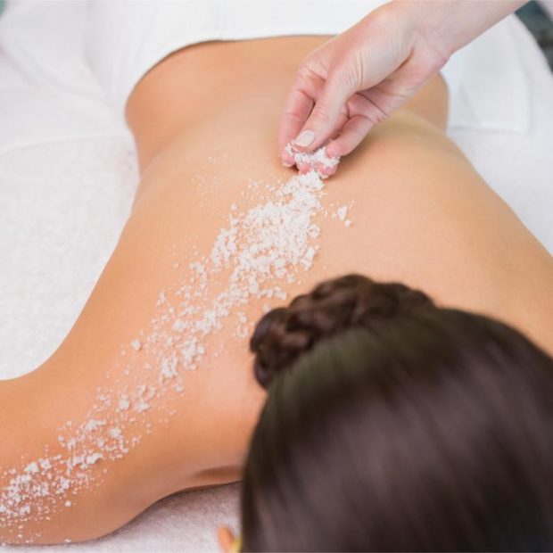 30 Min Warm Sugar Body Exfoliation