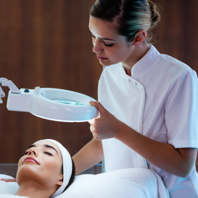 COMPLIMENTARY CONSULTATION AND SKIN ANALYSIS (BEAUTY)